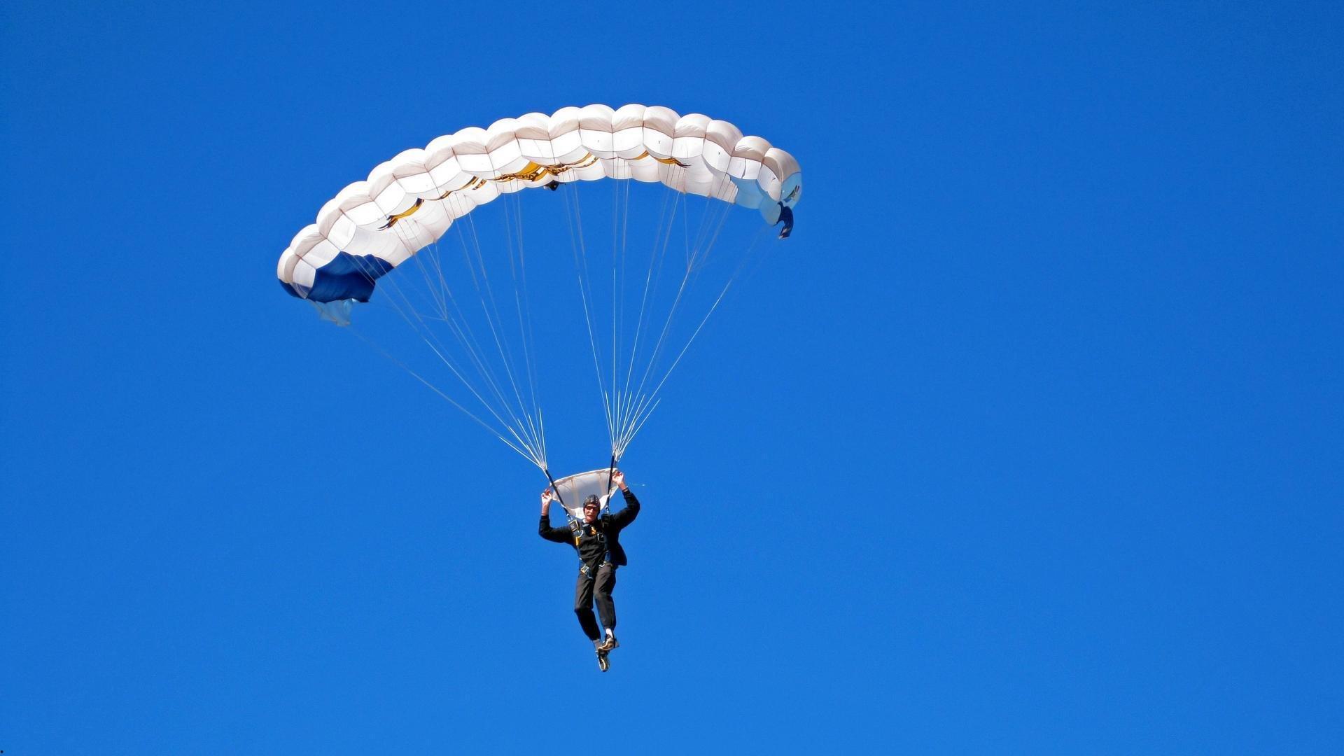 加拿大主帅弗格森F词挑衅，点燃火药桶克罗地亚—北美新贵与欧洲豪强的世界杯生死战前瞻