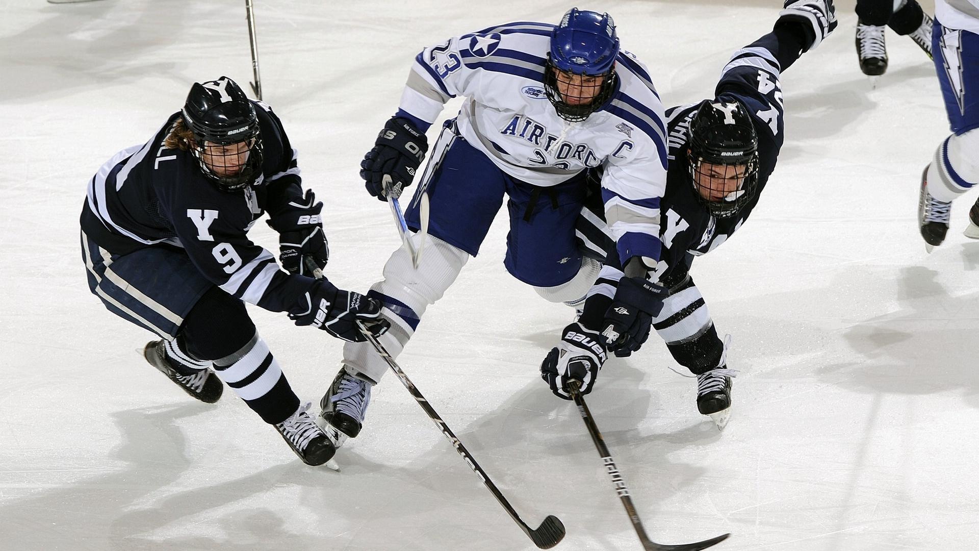 迈尼昂0.34秒神级扑救改写足坛历史！米兰门神用超人类反应拯救球队